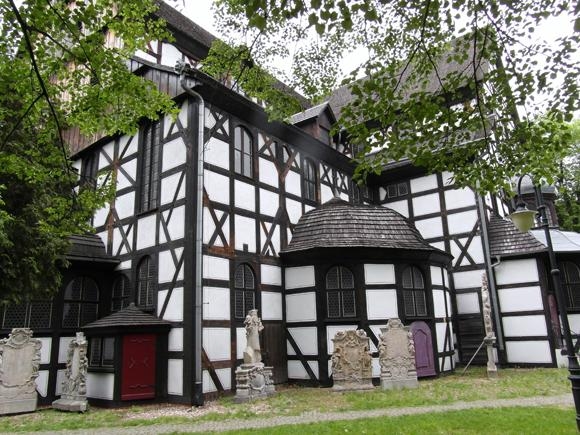 Die ev. Friedenskirche in Schweidnitz (Weltkulturerbe) - Die größte Holzkirche der Welt.