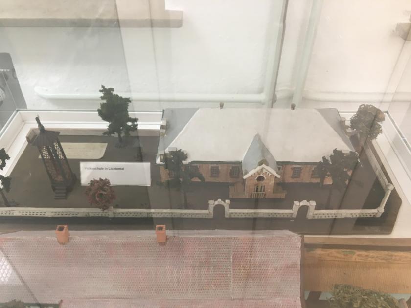 Modell der Volksschule Leipzig